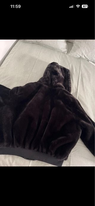 Abrigo Zara negro reversible