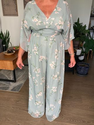 Mono verde agua floral talla 42