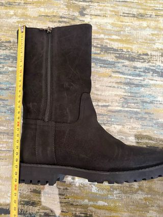 Botas negras de mujer