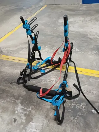 Portabicicletas de portón