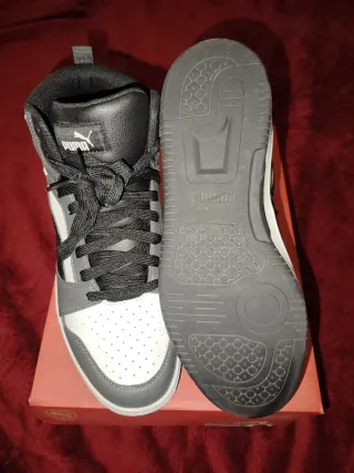 Zapatillas Puma Rebound v6 Altas Grises y Blancas