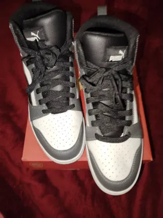 Zapatillas Puma Rebound v6 Altas Grises y Blancas