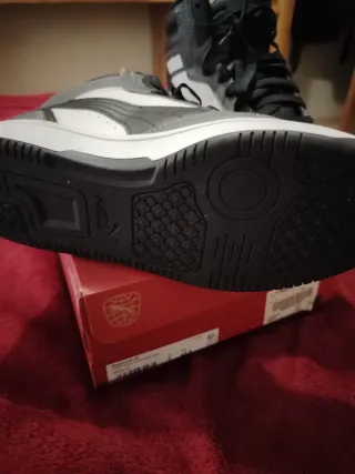 Zapatillas Puma Rebound v6 Altas Grises y Blancas