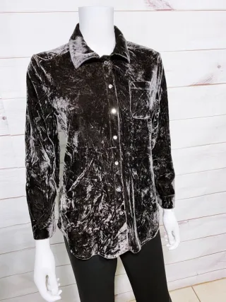 Camisa terciopelo plata grande. Ideal para fiestas