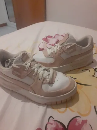 Zapatillas Puma Mujer Rosa y Blanco