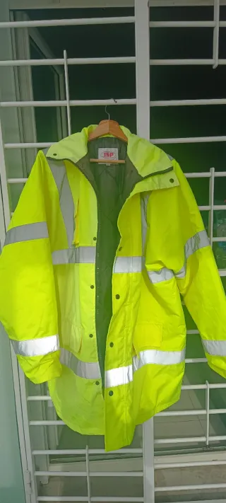 Impermeable fluor JSP amarillo