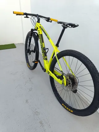 Bicicleta Berria Bravo 29 Carbono Sid.