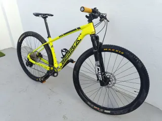 Bicicleta Berria Bravo 29 Carbono Sid.