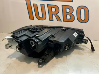 Faros Skoda Superb IV LED