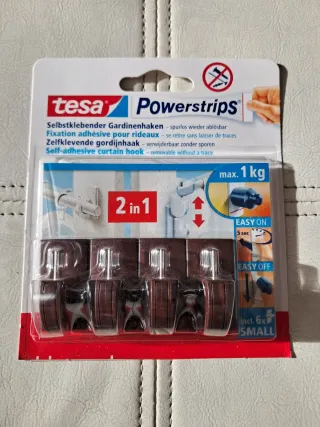 4 Ganci Adesivi Tesa Powerstrips per asta tende