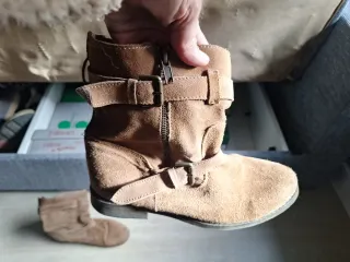 Botines de piel marrones