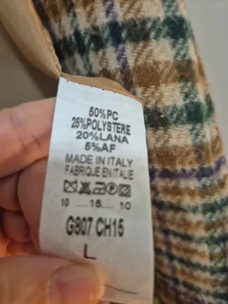 Abrigo de cuadros marrón y verde