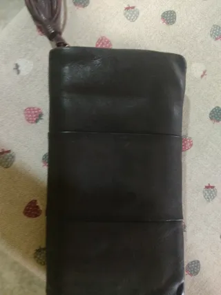 Cartera de piel Abbacho