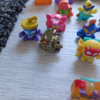 Lote SUPERTHING 46+7 grandes