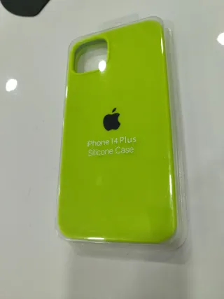 Custodia in silicone per iPhone 14 Plus verde fluorescente