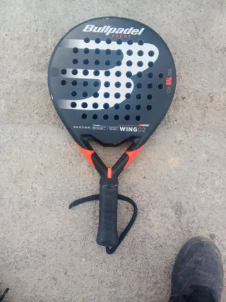 Pala de pádel Bullpadel Wing 02