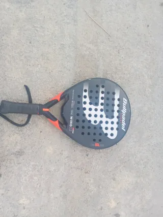 Pala de pádel Bullpadel Wing 02