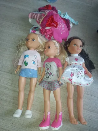 Nancy Muñeca con Ropa y Accesorios