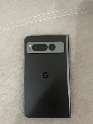 Google Pixel Fold - nero