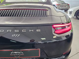 Porsche 911 Carrera