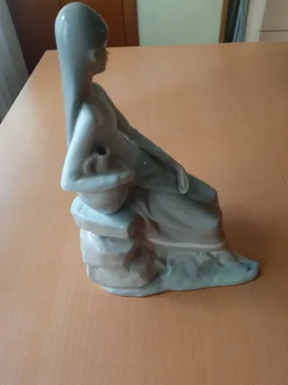 Figura Nao de porcelana