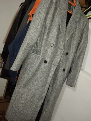 Abrigo largo Primark gris