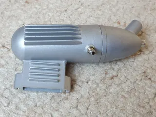 Motor de aeromodelismo. Thunder Tiger GP25 4.07cc