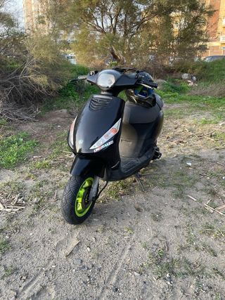 Zip 2T Aire 49 Scooter