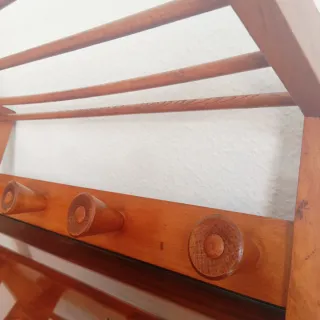 Perchero de pared madera antiguo