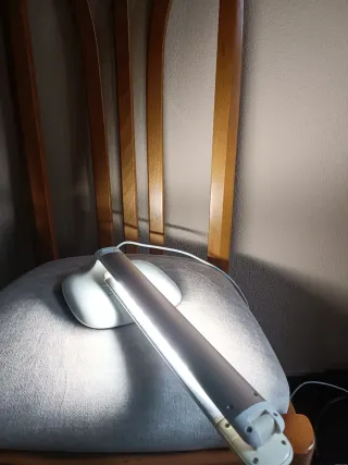 Lámpara Escritorio LED Plata y Blanca
