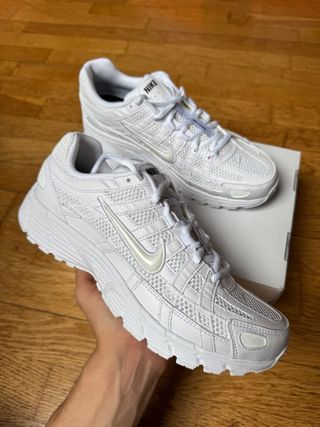 Nike P-6000 Triple White – Talla 40.5 EU