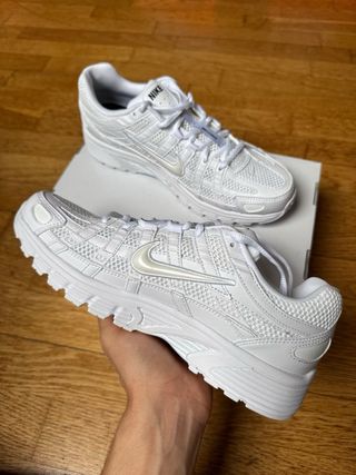Nike P-6000 Triple White – Talla 40.5 EU