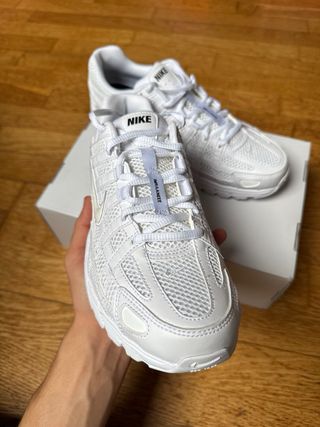 Nike P-6000 Triple White – Talla 40.5 EU