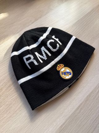 Gorro Real Madrid RMCF Negro y Blanco