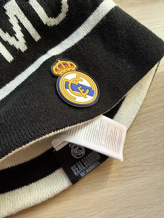 Gorro Real Madrid RMCF Negro y Blanco