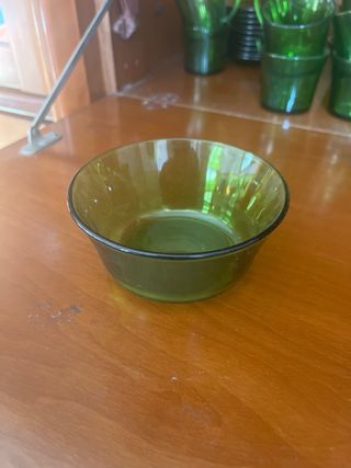 Vasos tubo, tazas y tarrinas Durex verdes