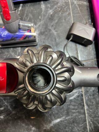 Aspirapolvere Dyson V8