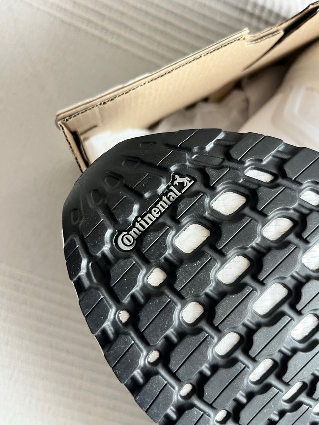 Adidas Ultraboost 20 / 42-45.5 EU
