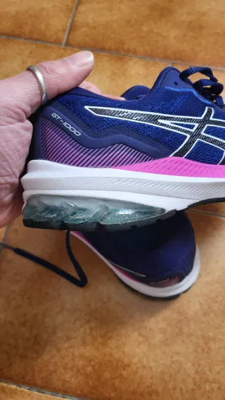 Scarpe Asics blu e bianche