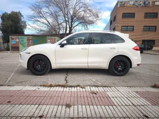 Porsche Cayenne 2012