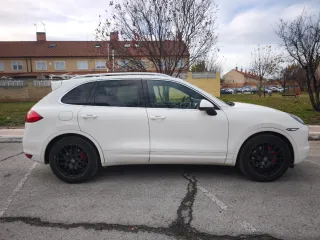 Porsche Cayenne 2012