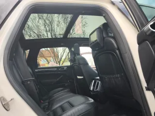 Porsche Cayenne 2012