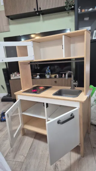 Cocina Juguete Ikea + cacharritos de regalo