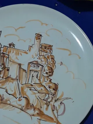 Piatto da parete decorativo in ceramica