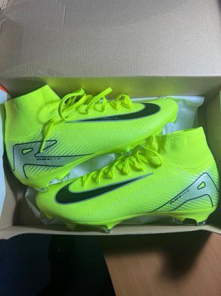 Zapatillas de fútbol Nike verde neón