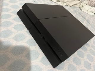 Consola PS4 + 2 Mandos (1 reparar) + cascos