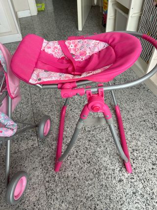 Carrito y trona de juguete rosa