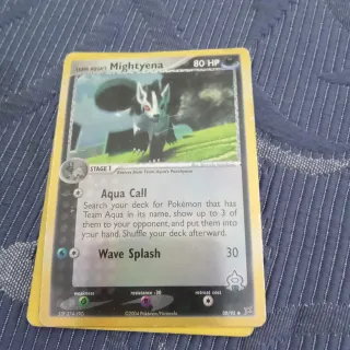 Carta Pokemon Mightyena Holo 30/95
