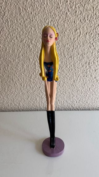 Vassoio, figure di donna e torero