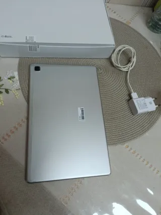 Samsung Tab A7 Blanca.
